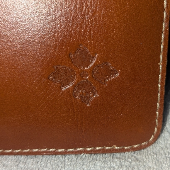 Patricia Nash Midi Heritage tan leather tech iPad portfolio. - Picture 6 of 10